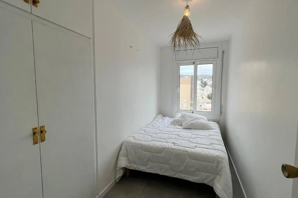 Apartamento Tres Habitaciones Con Vistas Al Mar En Roses