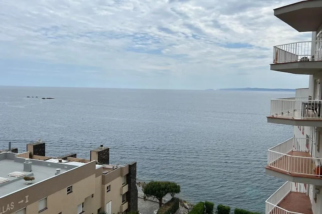 Apartamento Tres Habitaciones Con Vistas Al Mar En Roses 0*,  Espagne